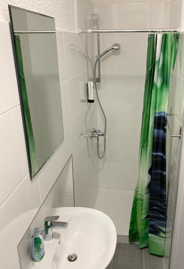 Stylisches 2 Zimmer Apartment Zum Abschalten Ерфурт Екстериор снимка